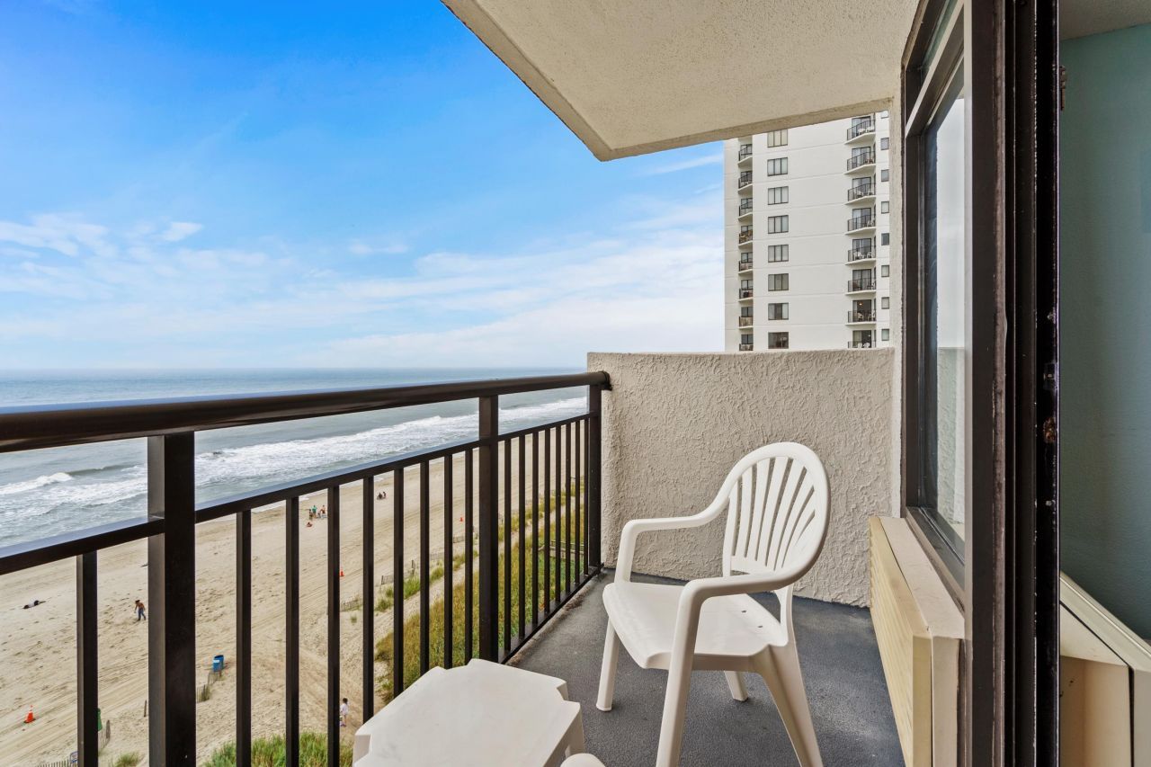 1501 S Ocean Blvd. Photo 23