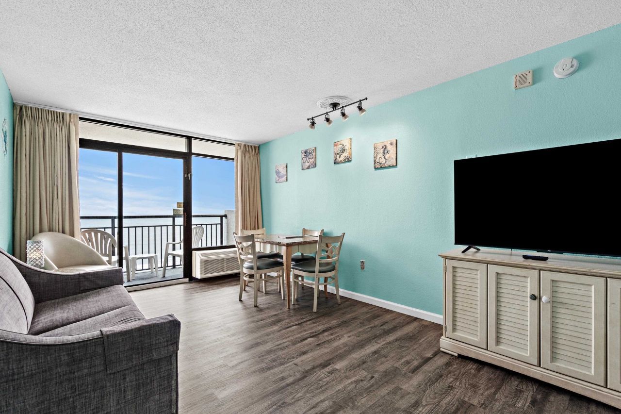 1501 S Ocean Blvd. Photo 8