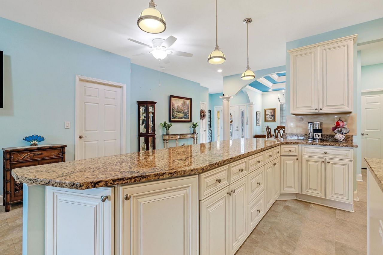 1303 Ashboro Ct. Photo 11