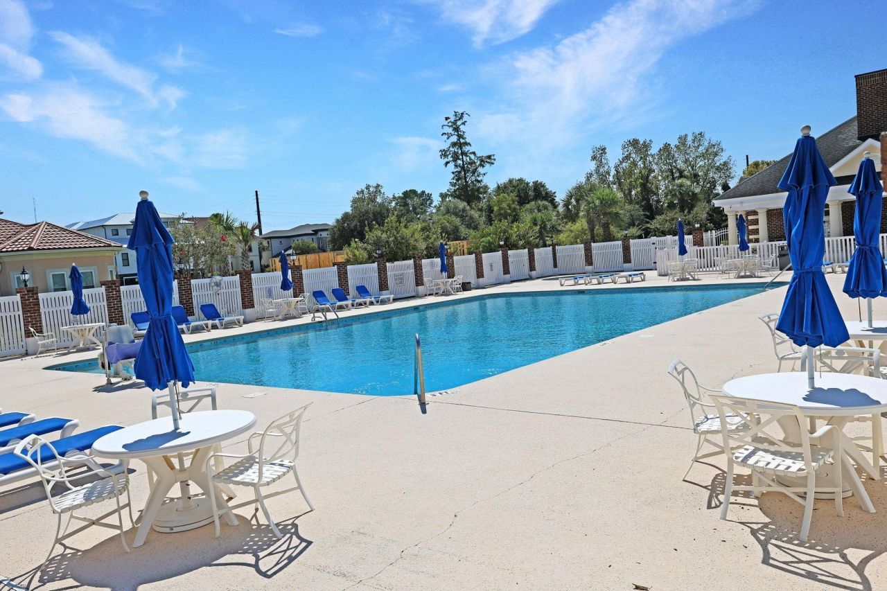 1303 Ashboro Ct. Photo 36