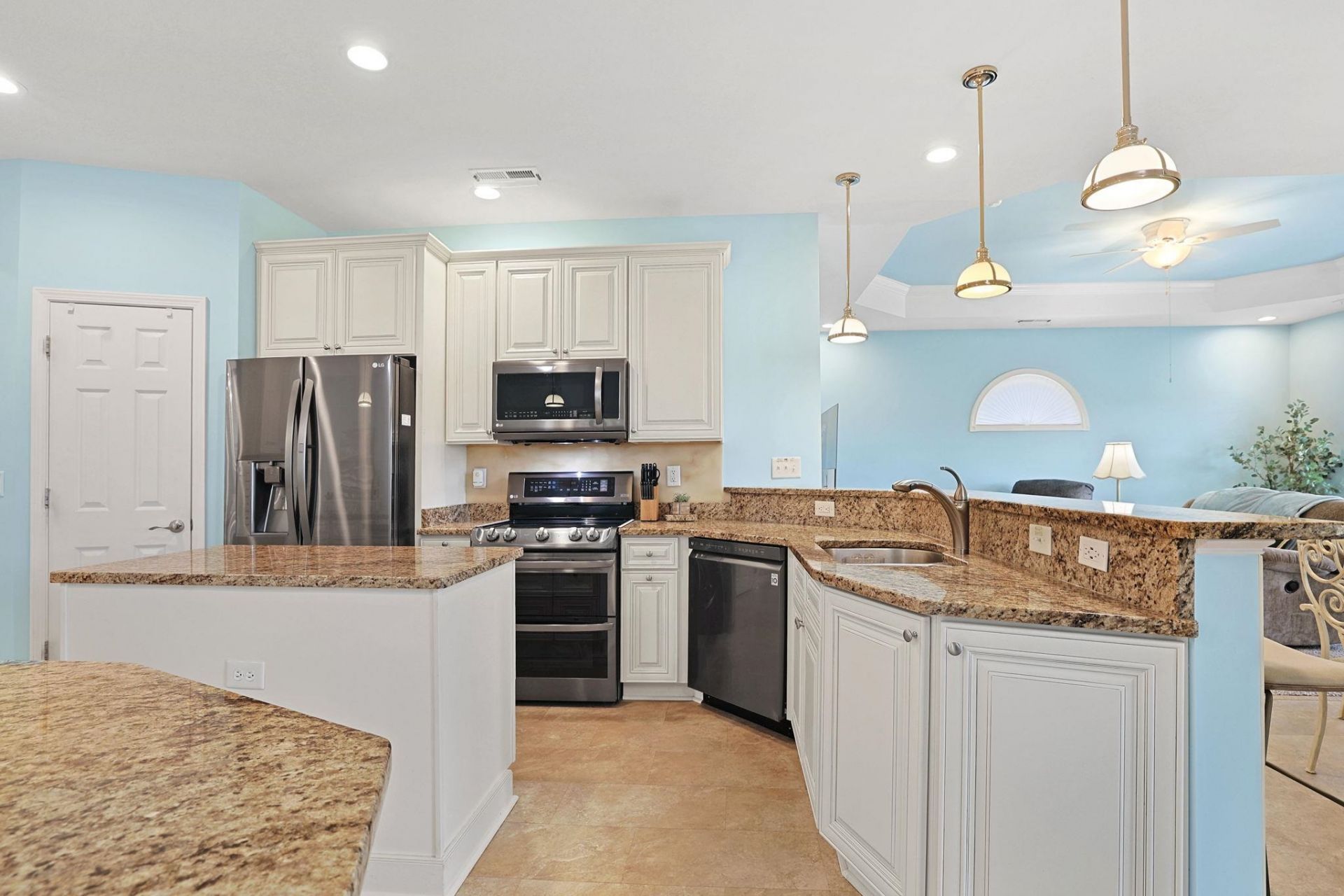 1303 Ashboro Ct. Photo 8