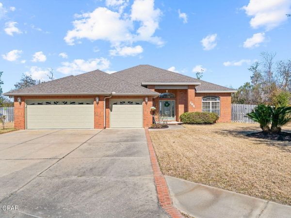 104 Heritage Court, Lynn Haven, FL 32444