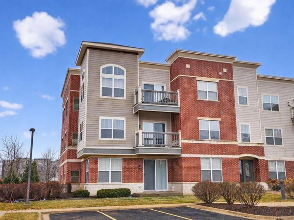 5198 Sassafras Drive, Unit 202, Fitchburg, WI 53711