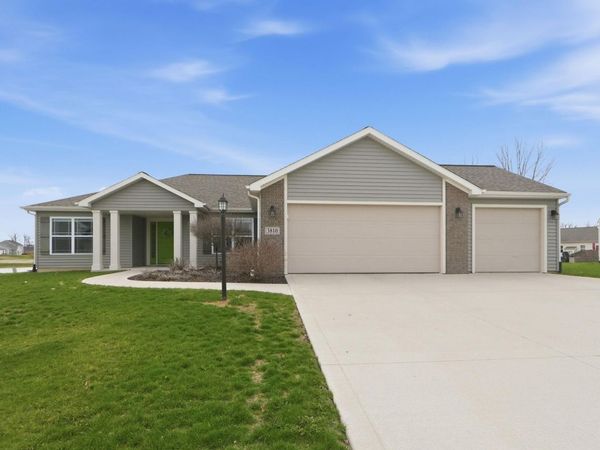 3810 Victoria Lakes Court, New Haven, IN 46774