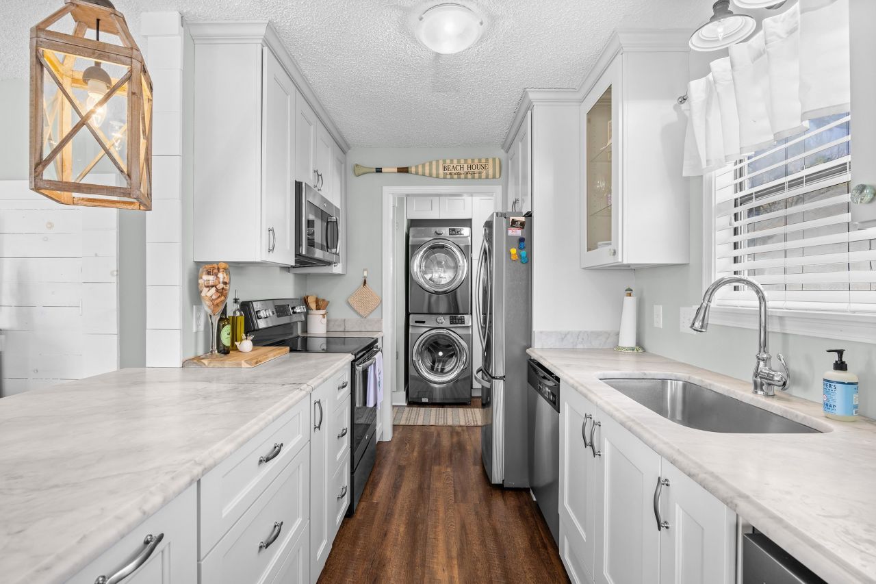 817 Main Sail Ct. Photo 12