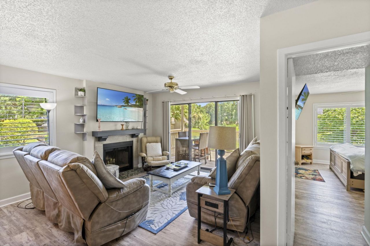 175 Saint Clears Way Photo 13