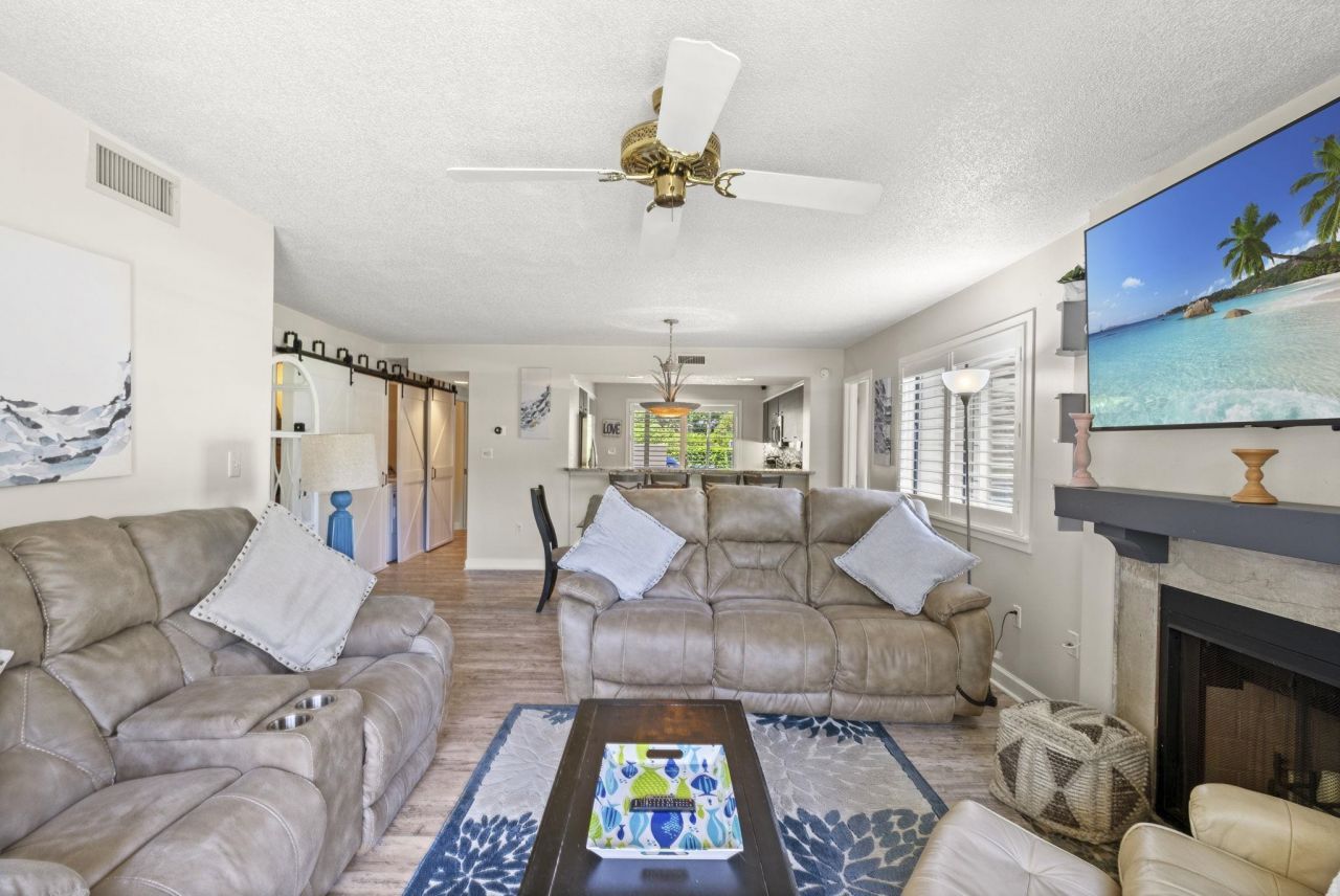 175 Saint Clears Way Photo 14