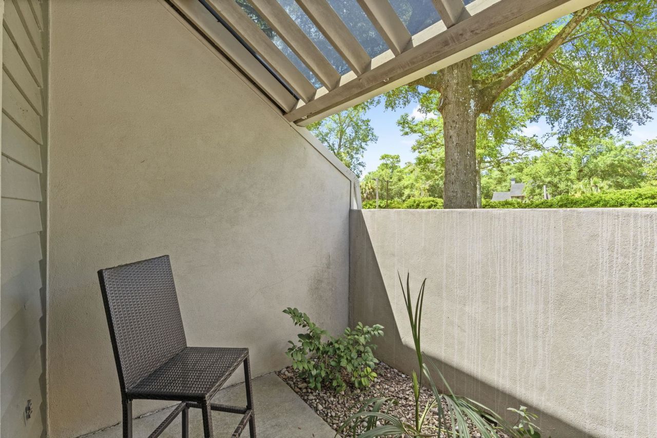 175 Saint Clears Way Photo 22