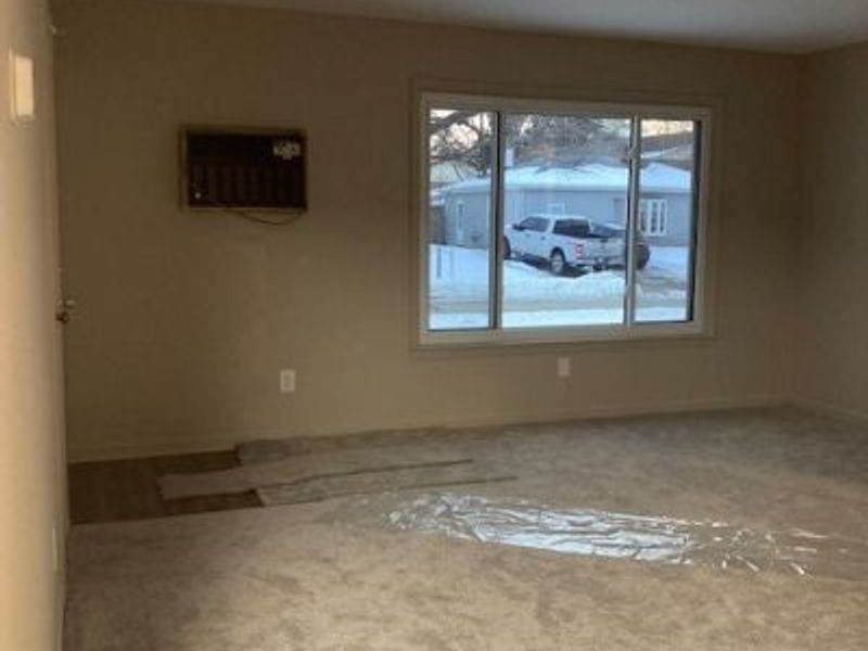 10110 Lynden Oval, Parma Heights, OH 44130 Photo 7