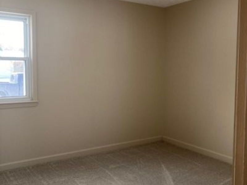 10110 Lynden Oval, Parma Heights, OH 44130 Photo 9