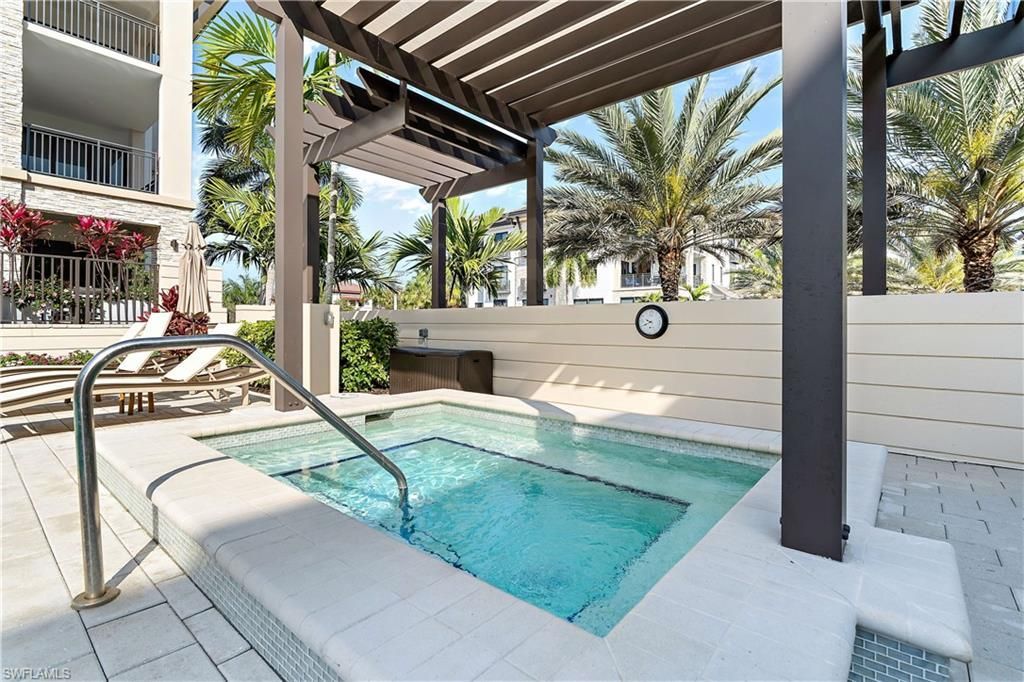 1030 3rd Ave S, Unit 302, Naples, FL 34102 Photo
