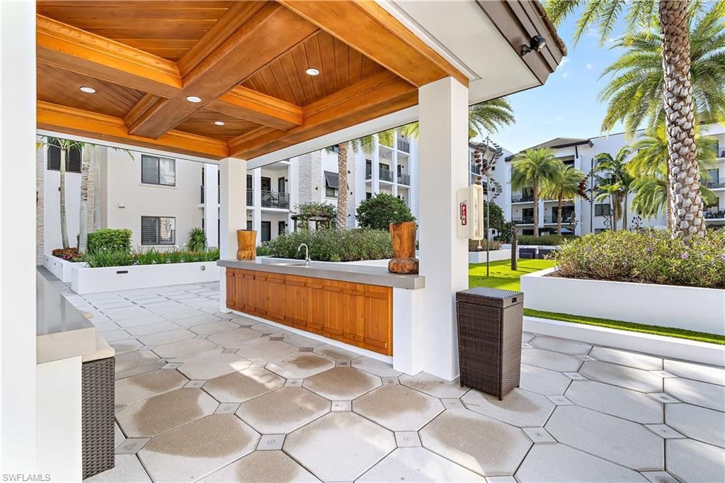 1030 3rd Ave S, Unit 302, Naples, FL 34102 Photo