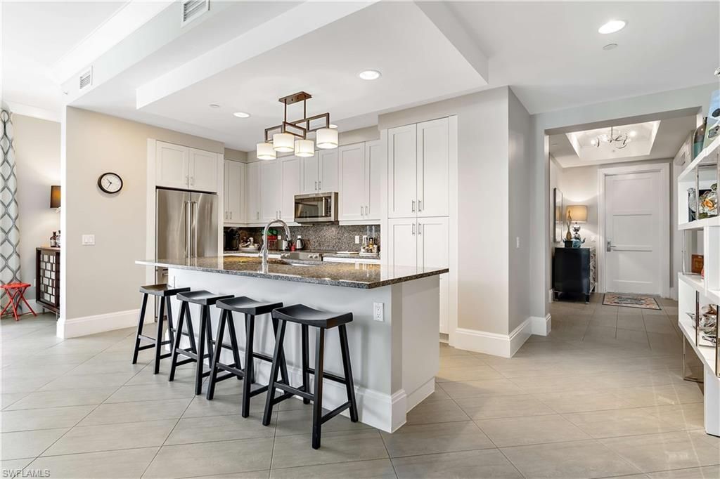1030 3rd Ave S, Unit 302, Naples, FL 34102 Photo