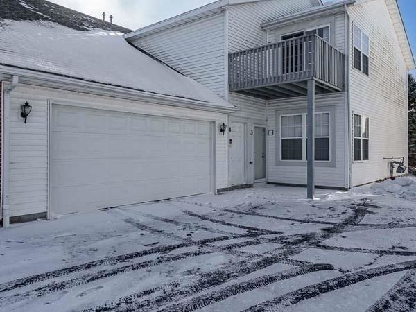 10138 MONARCH Boulevard, Unit 4, Roscoe, IL 61073