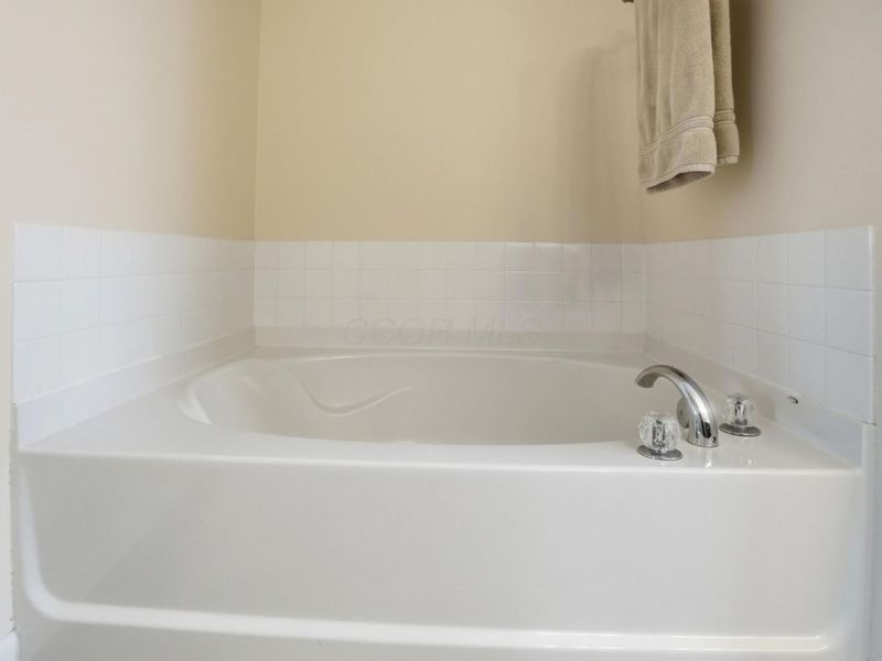 844 Brosmer Drive, Reynoldsburg, OH 43068 Photo 33