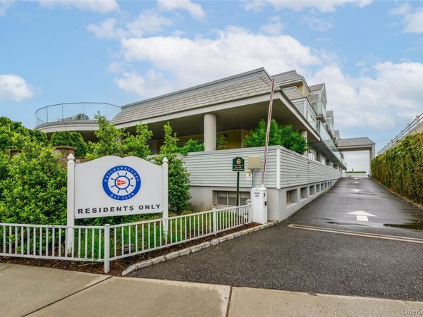 433 Main Street , Unit 103, Port Washington, NY 11050