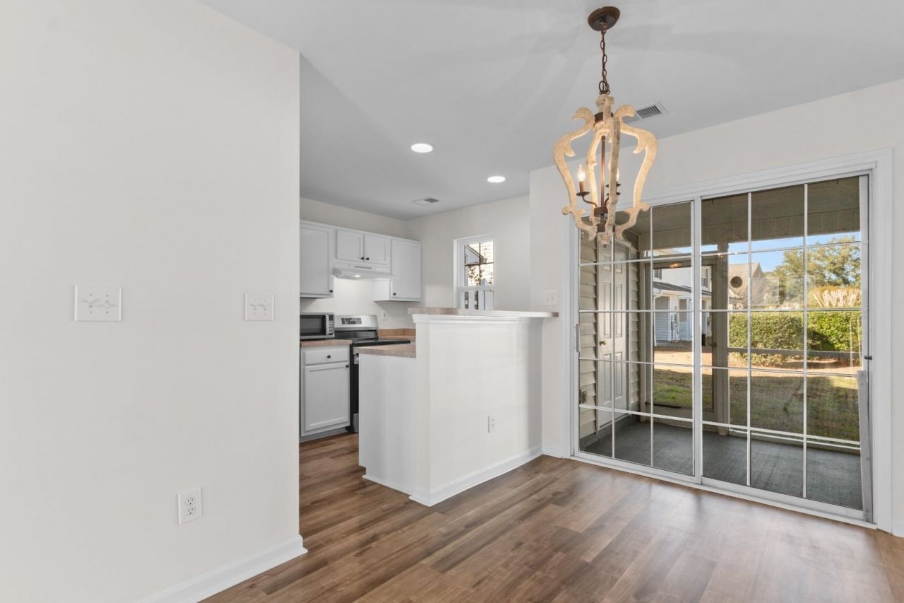 3526 Evergreen Way Photo 10