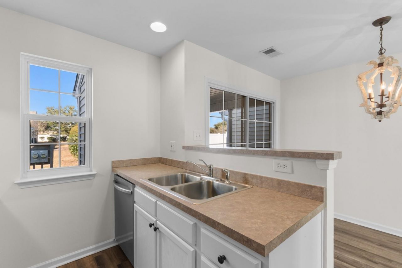 3526 Evergreen Way Photo 13