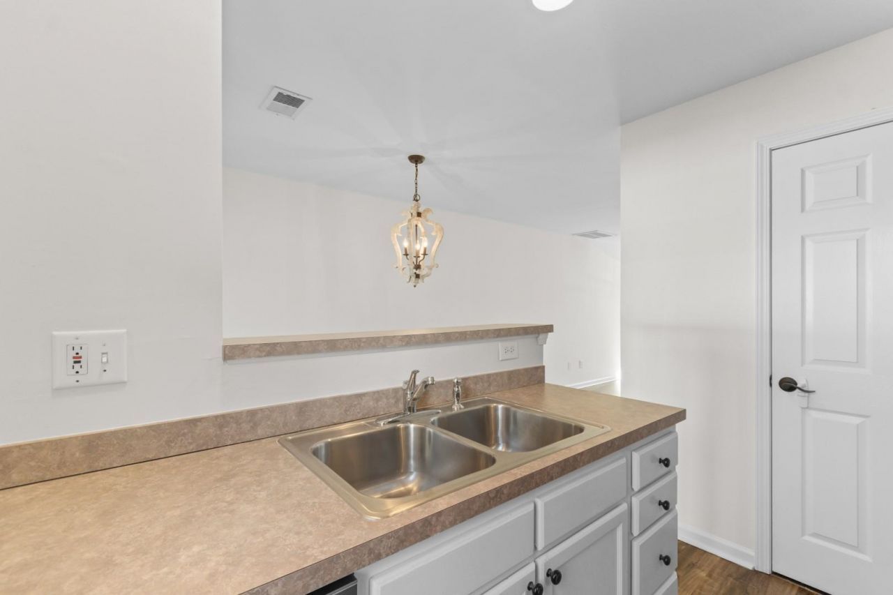 3526 Evergreen Way Photo 14