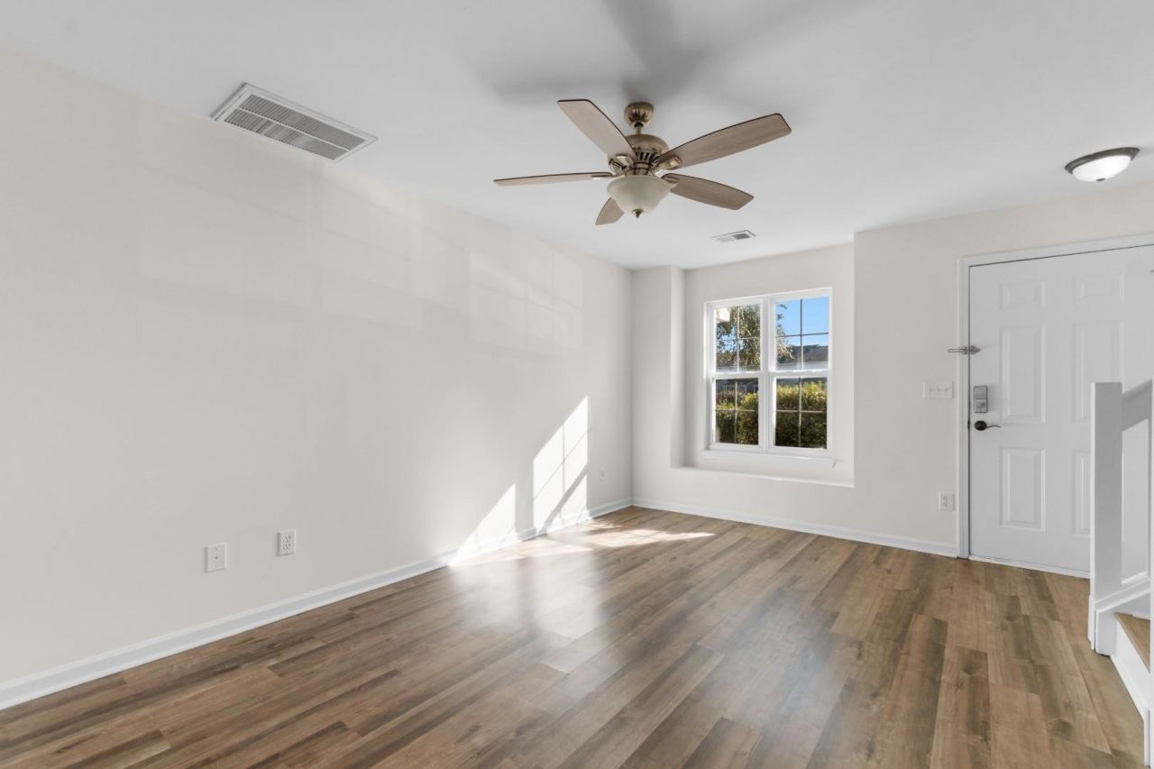 3526 Evergreen Way Photo 6