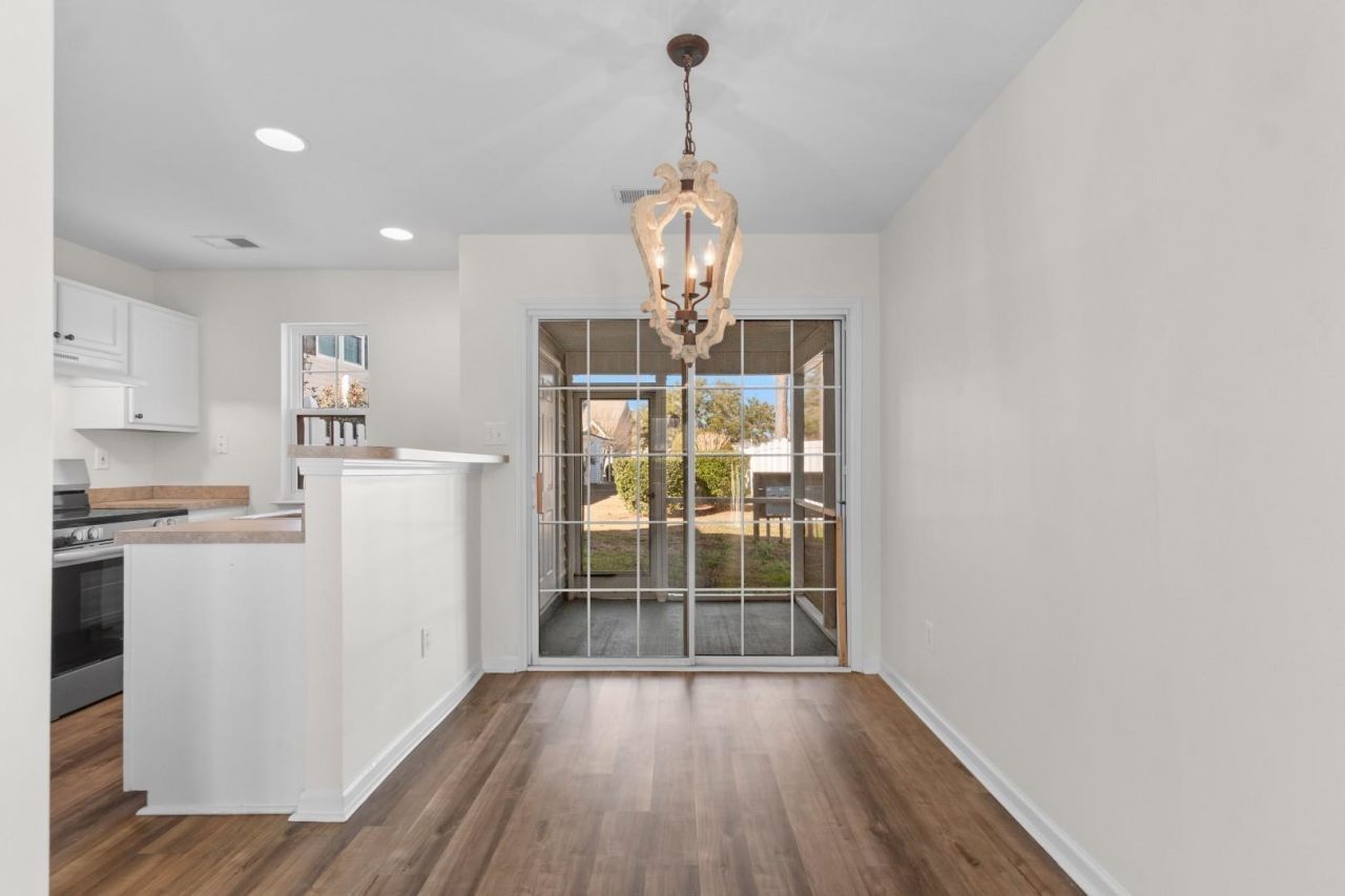 3526 Evergreen Way Photo 9