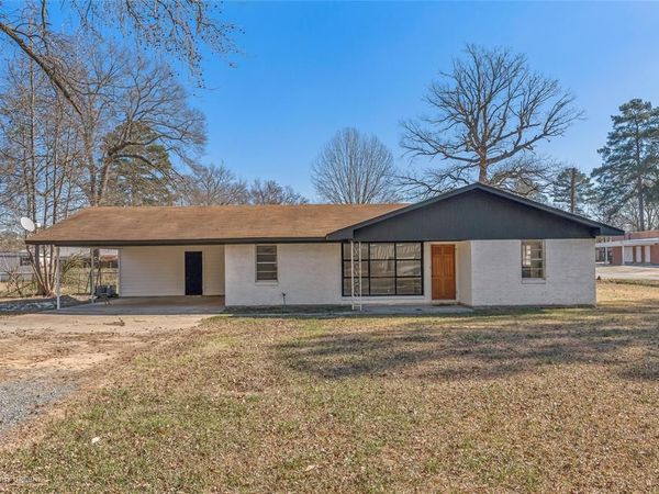 612 S Cypress, Vivian, LA 71082