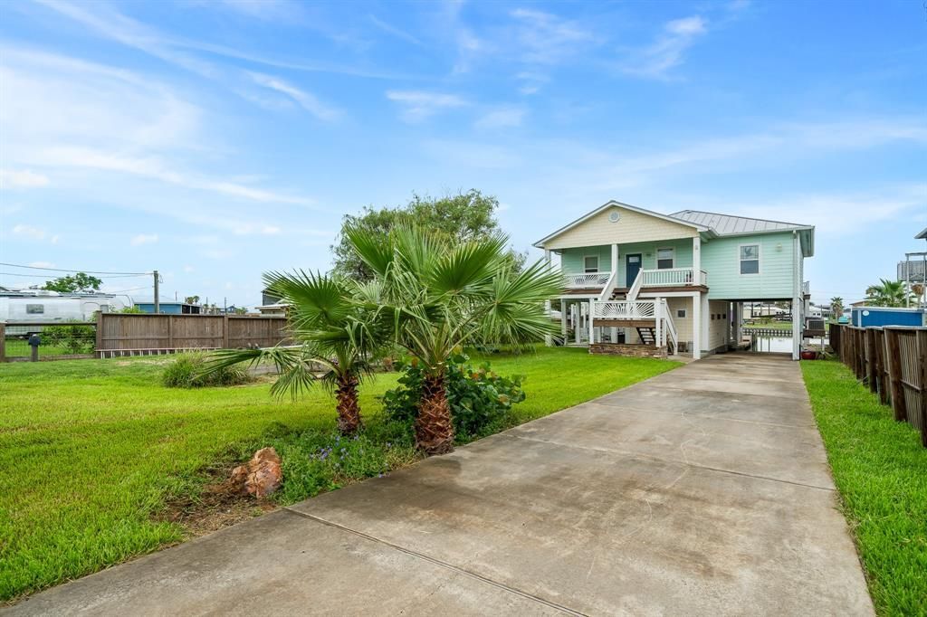 515 Copano Cove Road, Rockport, TX 78382 Main Photo
