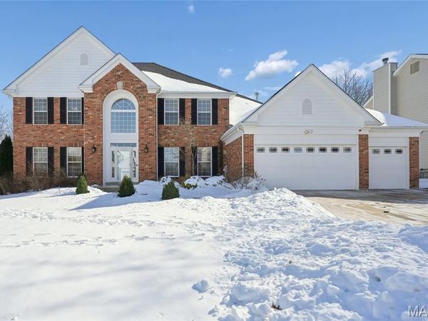 720 Summer Oak Drive, Ellisville, MO 63021