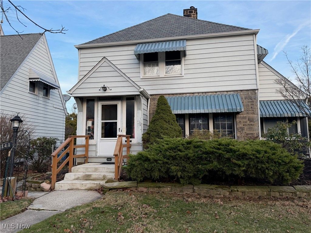 141 Eastbrook Drive, Euclid, OH 44132 Main Photo