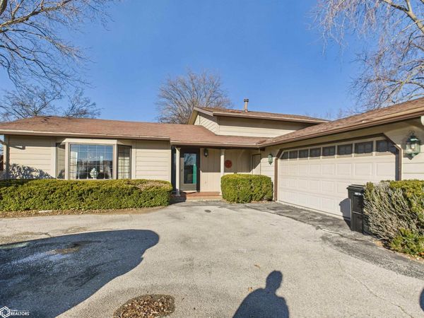 187 E Rochester Road, Ottumwa, IA 52501