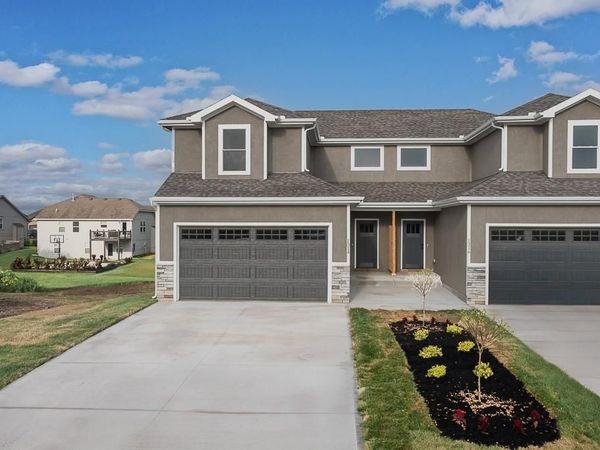 1318 N 159th Street, Basehor, KS 66007