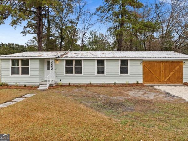 502 E Cregor Street, Bloomingdale, GA 31302