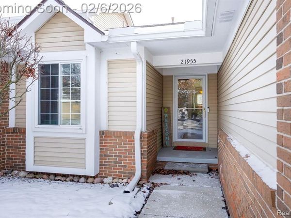 21955 Concord Drive, Brownstown Twp, MI 48193