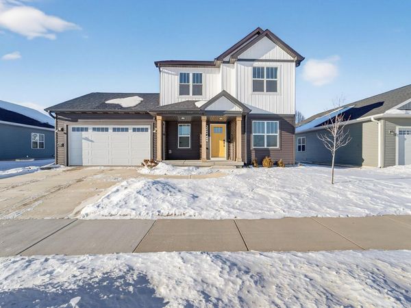 1064 Kamperschroer Way, Sun Prairie, WI 53590