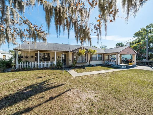 708 N SAINT CLAIR ABRAMS AVENUE, TAVARES, FL 32778