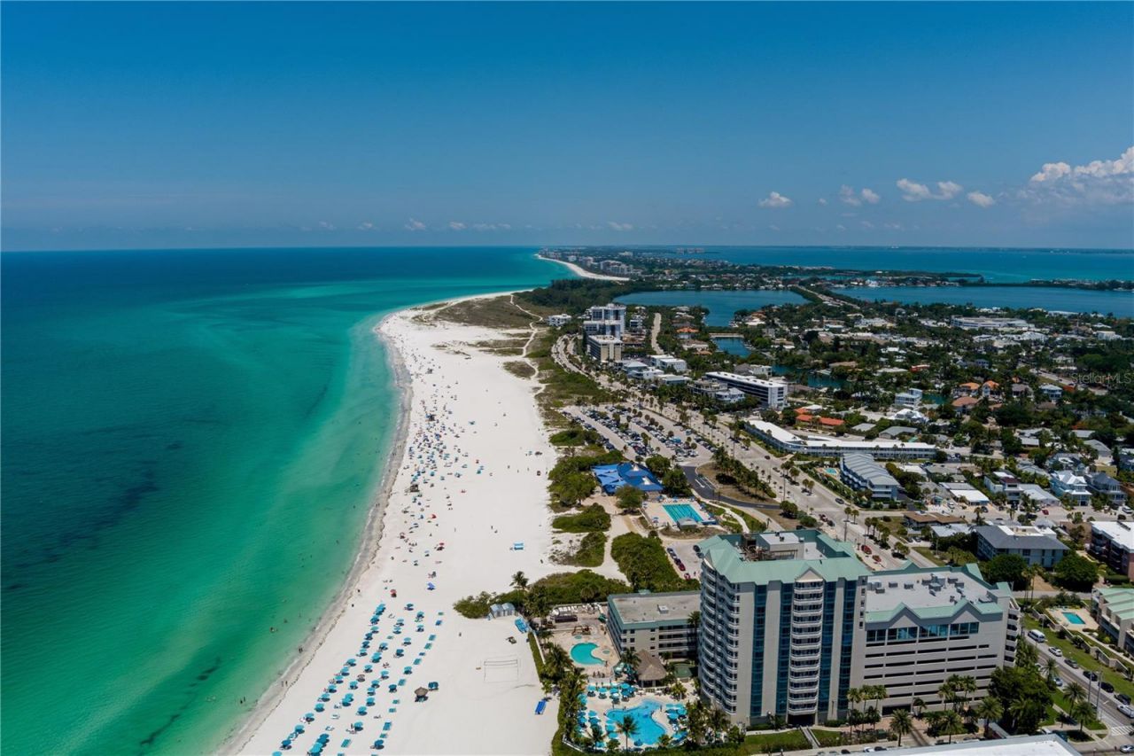 1750 Benjamin Franklin Drive, Unit 10G, Sarasota, FL 34236 Photo