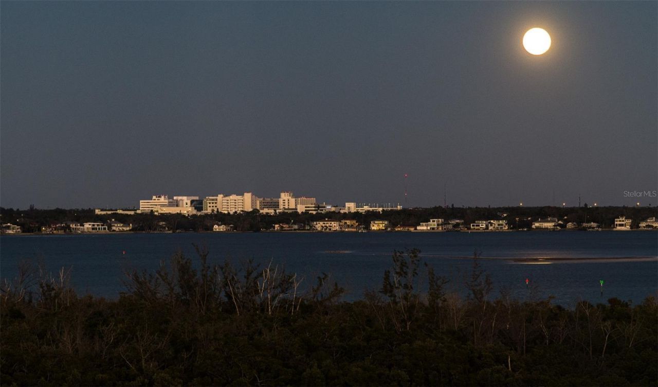 1750 Benjamin Franklin Drive, Unit 10G, Sarasota, FL 34236 Photo