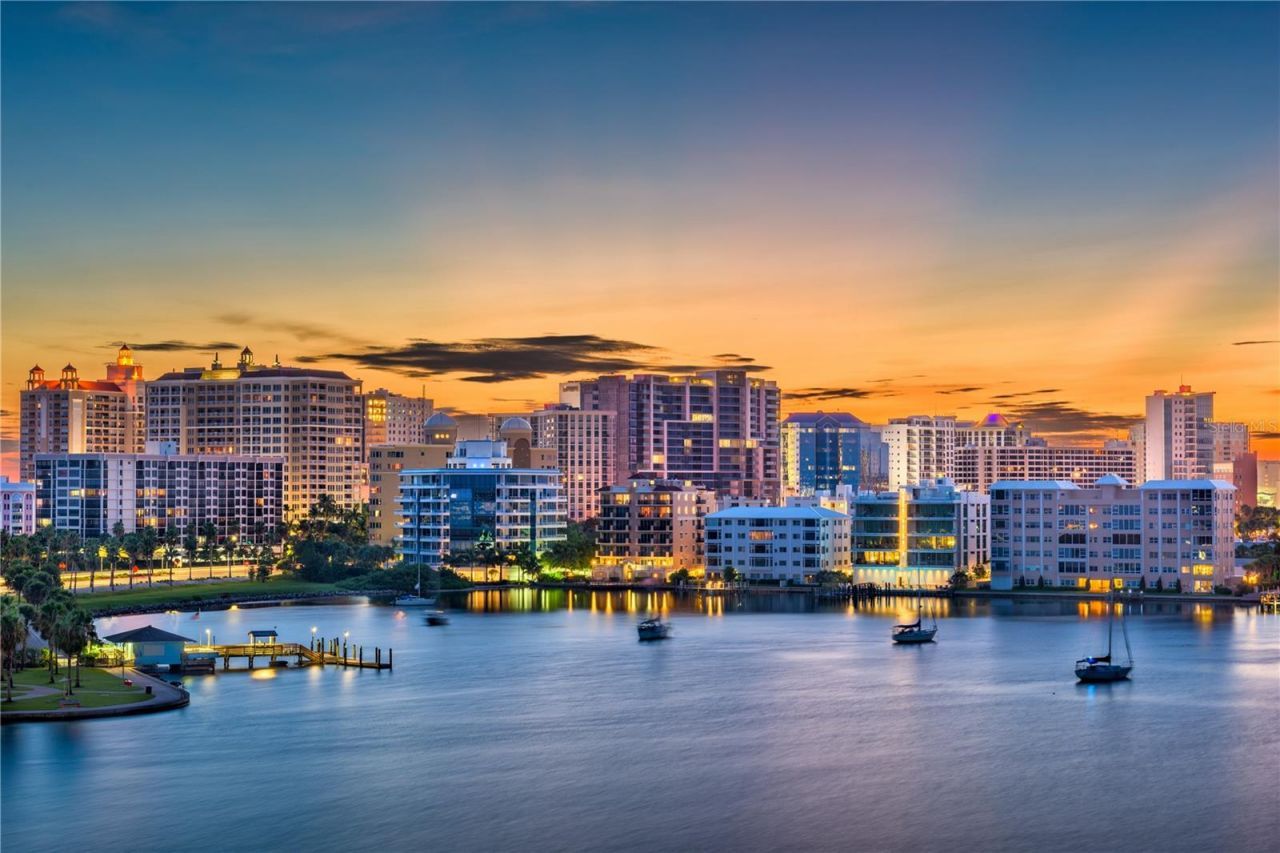 1750 Benjamin Franklin Drive, Unit 10G, Sarasota, FL 34236 Photo