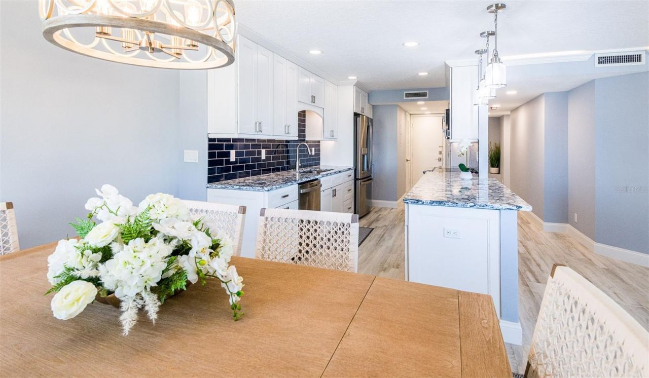 1750 Benjamin Franklin Drive, Unit 10G, Sarasota, FL 34236 Photo