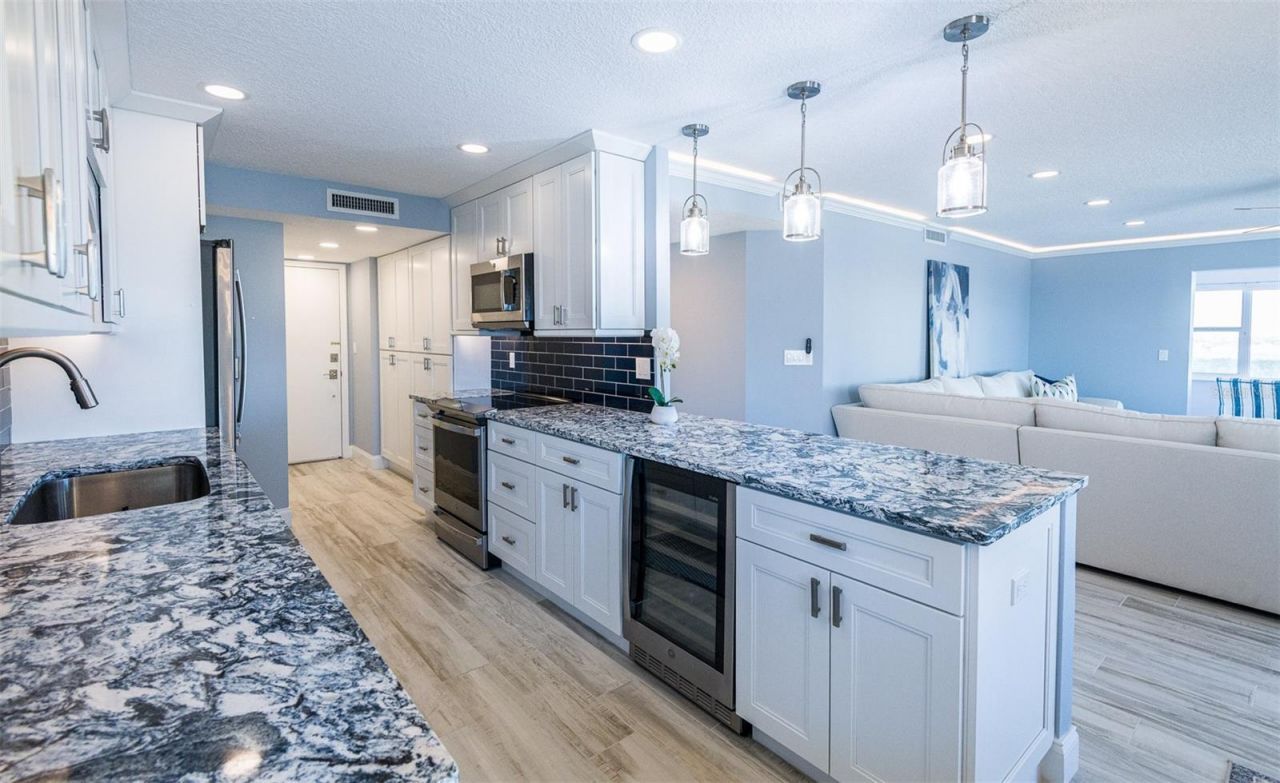 1750 Benjamin Franklin Drive, Unit 10G, Sarasota, FL 34236 Photo