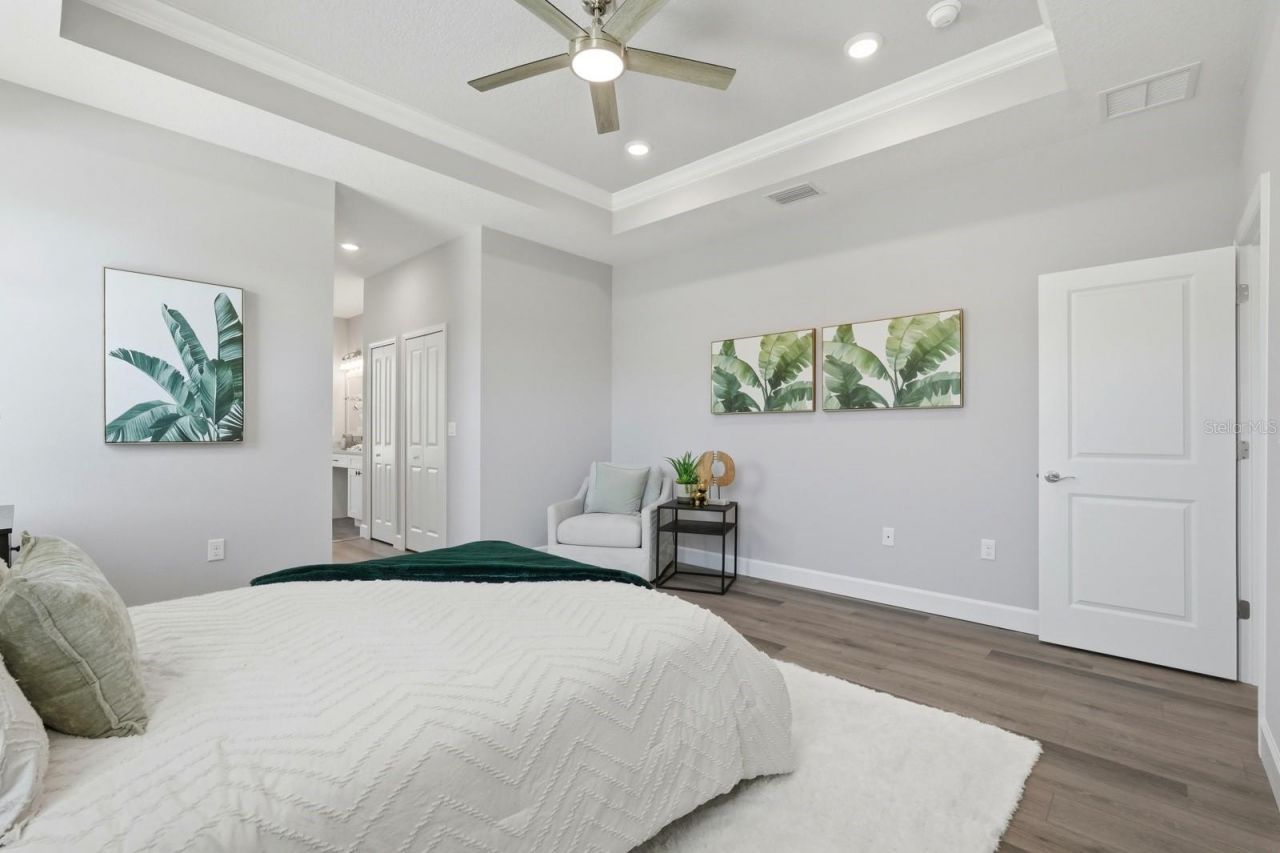 311 W Delaware Avenue, Lake Helen, FL 32744 Photo