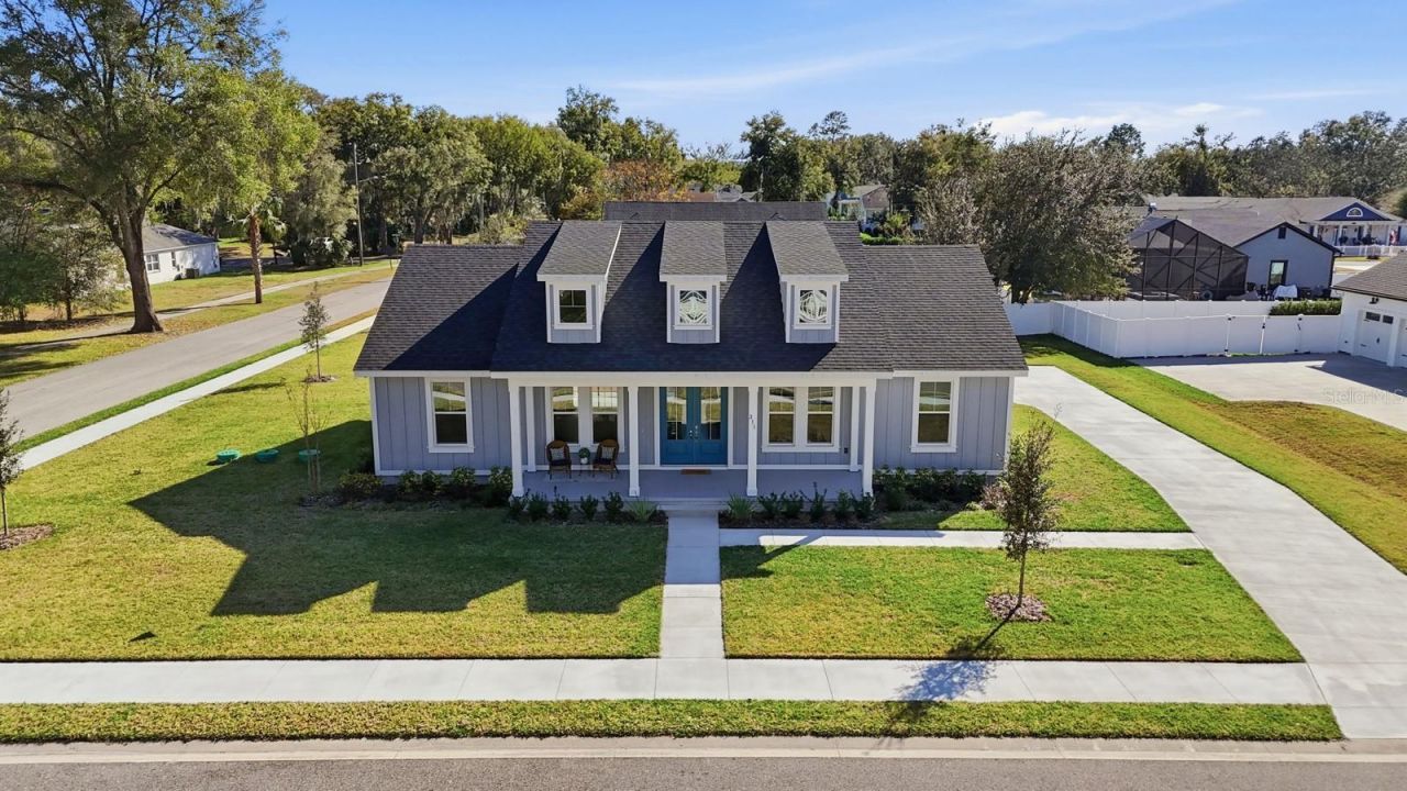 311 W Delaware Avenue, Lake Helen, FL 32744 Photo