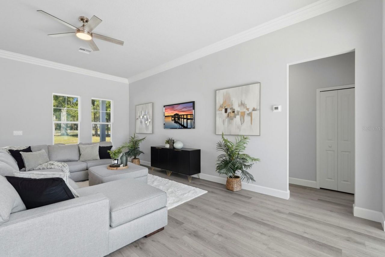 311 W Delaware Avenue, Lake Helen, FL 32744 Photo