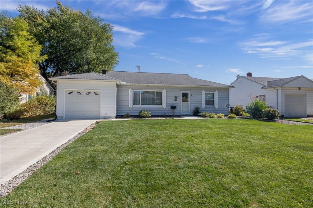 6775 Oakwood Road, Parma Heights, OH 44130 Main Photo