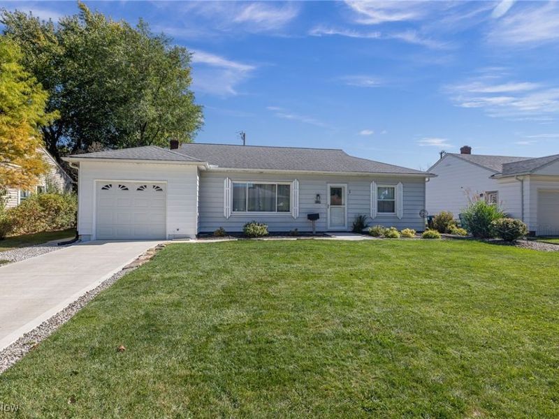 6775 Oakwood Road, Parma Heights, OH 44130 Photo 1