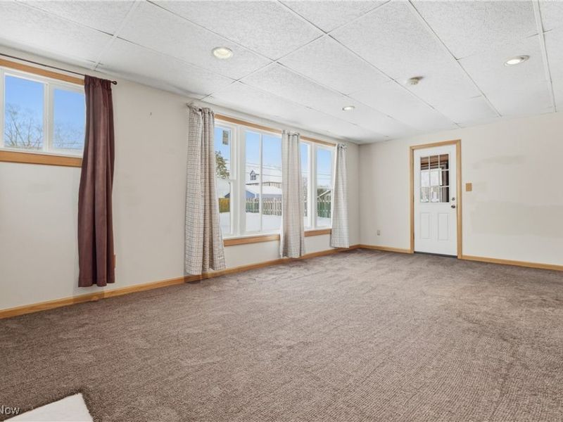 6775 Oakwood Road, Parma Heights, OH 44130 Photo 19