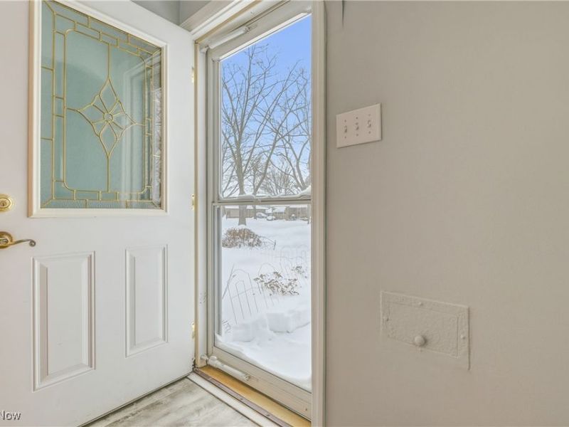 6775 Oakwood Road, Parma Heights, OH 44130 Photo 2