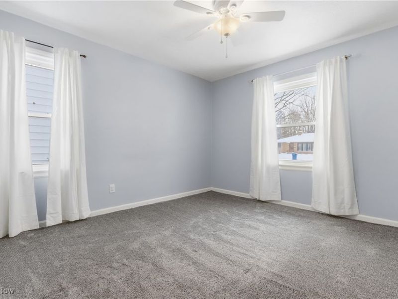 6775 Oakwood Road, Parma Heights, OH 44130 Photo 5