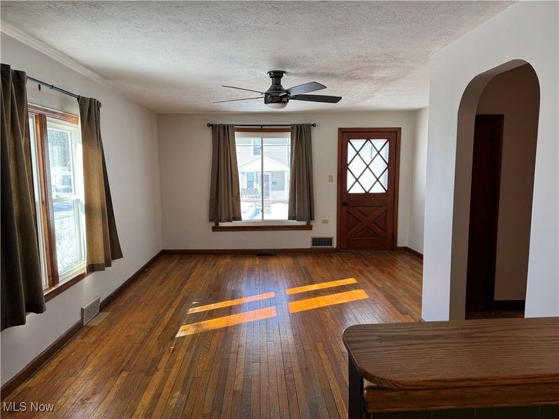 341 6th Street NE, Barberton, OH 44203 Photo 15