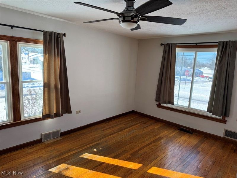 341 6th Street NE, Barberton, OH 44203 Photo 16